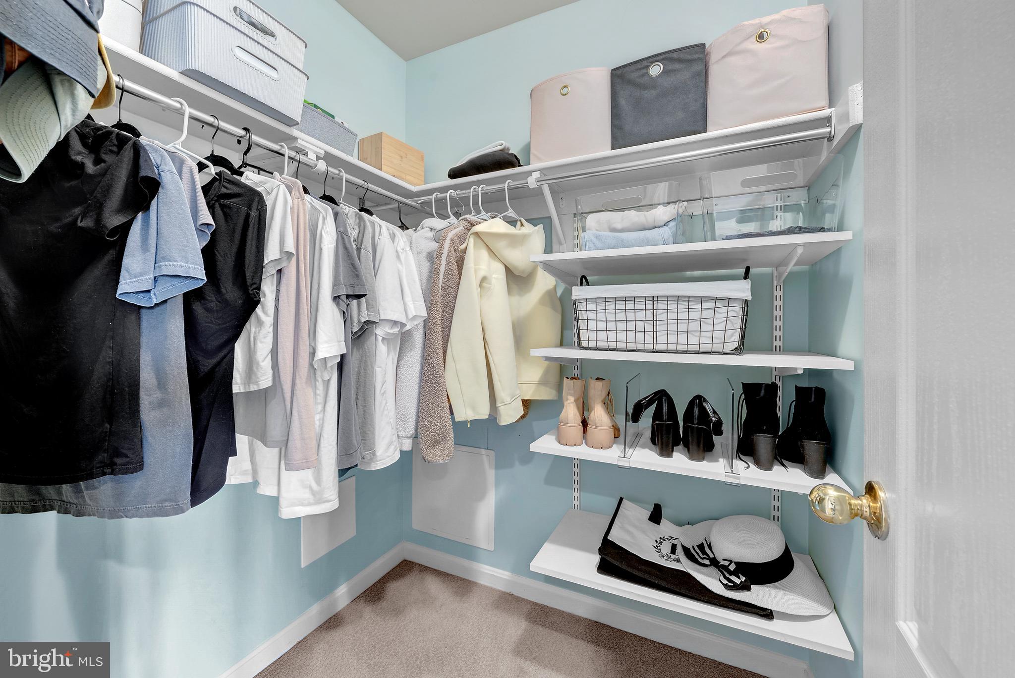 12027 EDGEMERE CIRCLE