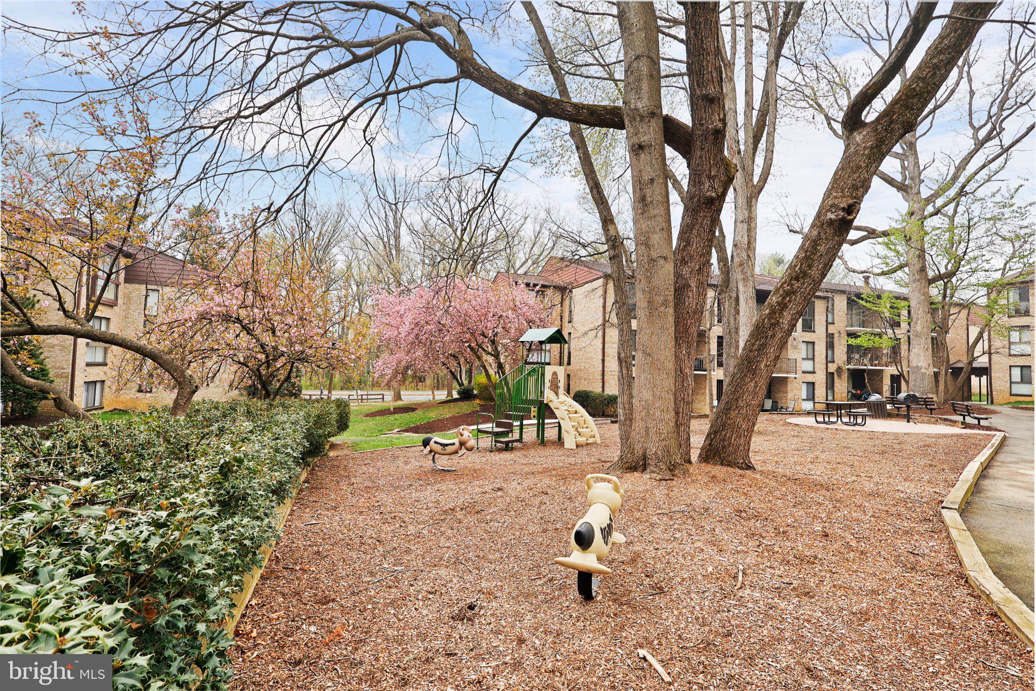 2037 ROYAL FERN COURT 47/2C