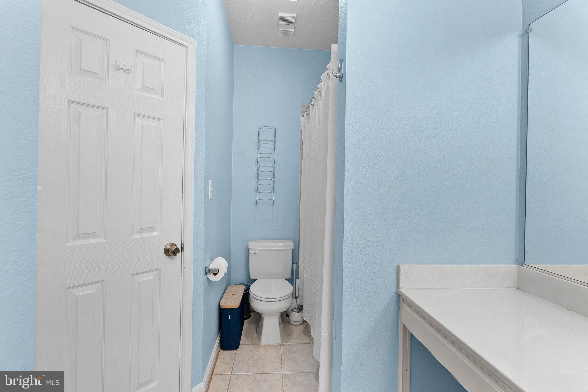 3916 PENDERVIEW DRIVE 428