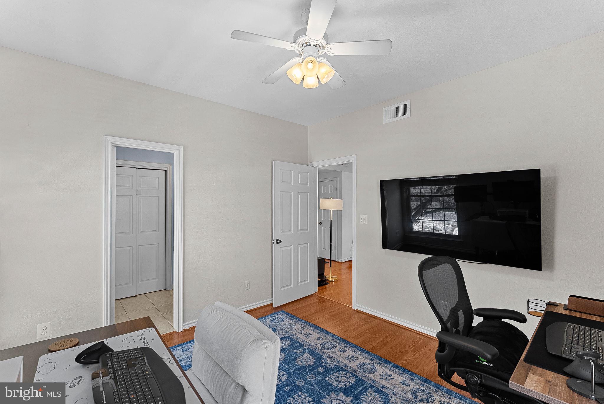 3916 PENDERVIEW DRIVE 428