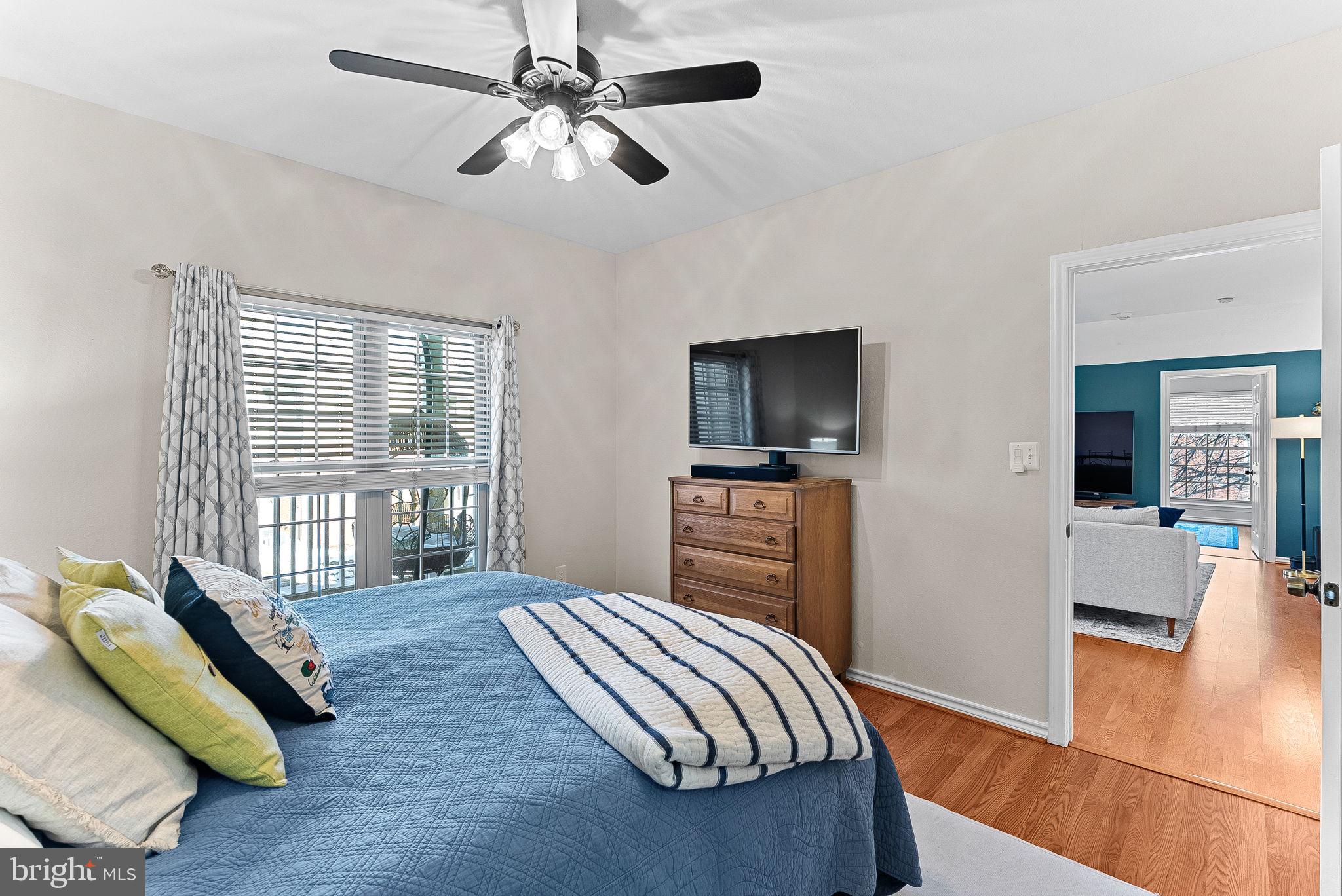 3916 PENDERVIEW DRIVE 428