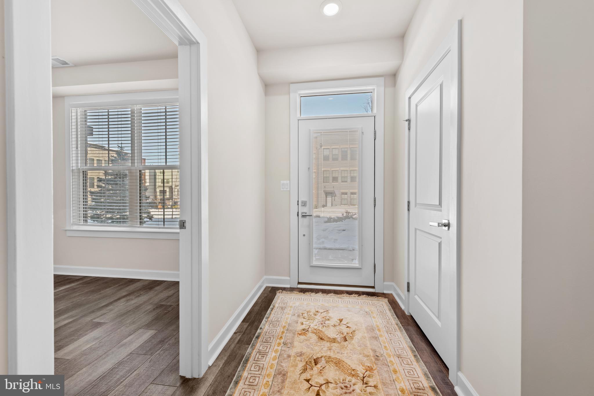 13039 HATTONTOWN SQUARE