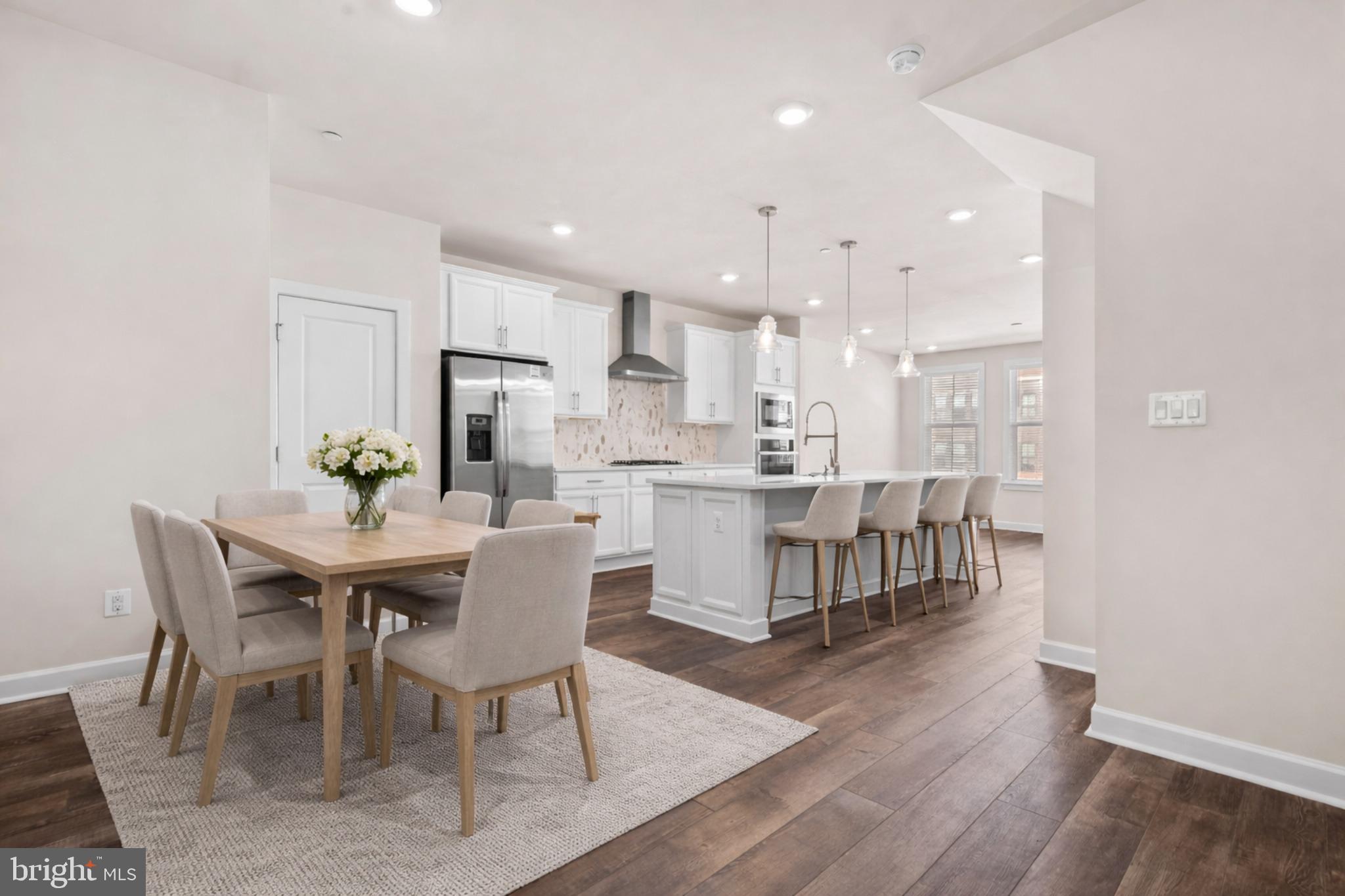 13039 HATTONTOWN SQUARE