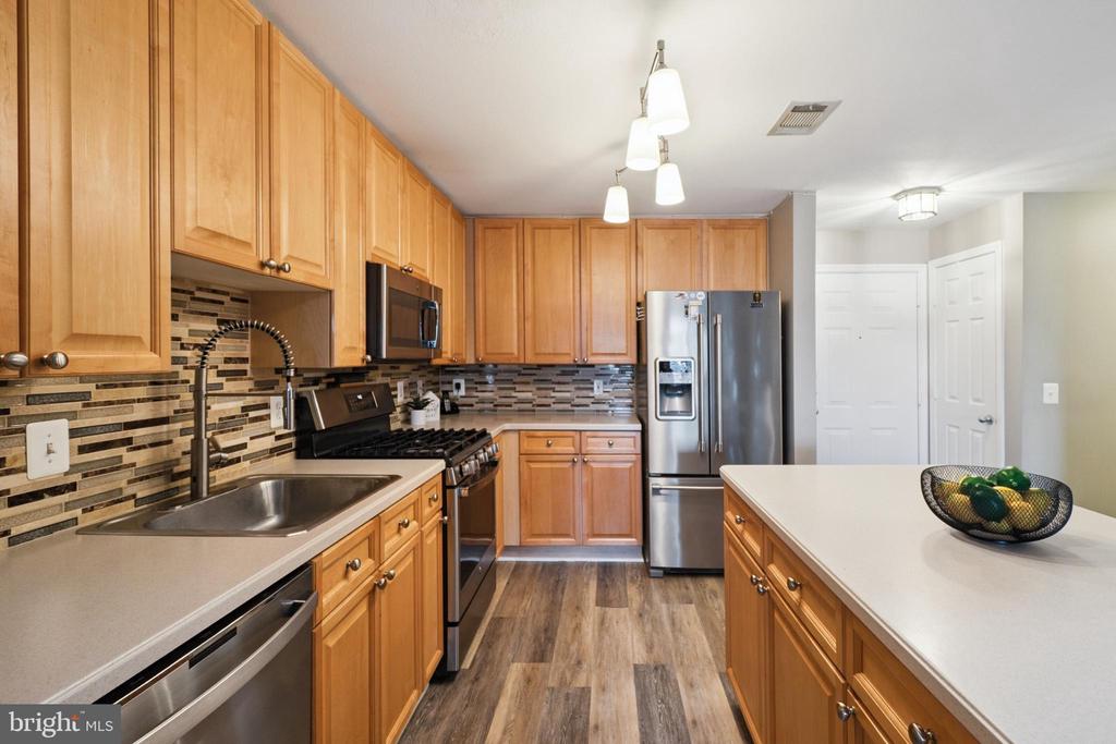 9480 VIRGINIA CENTER BOULEVARD 403
