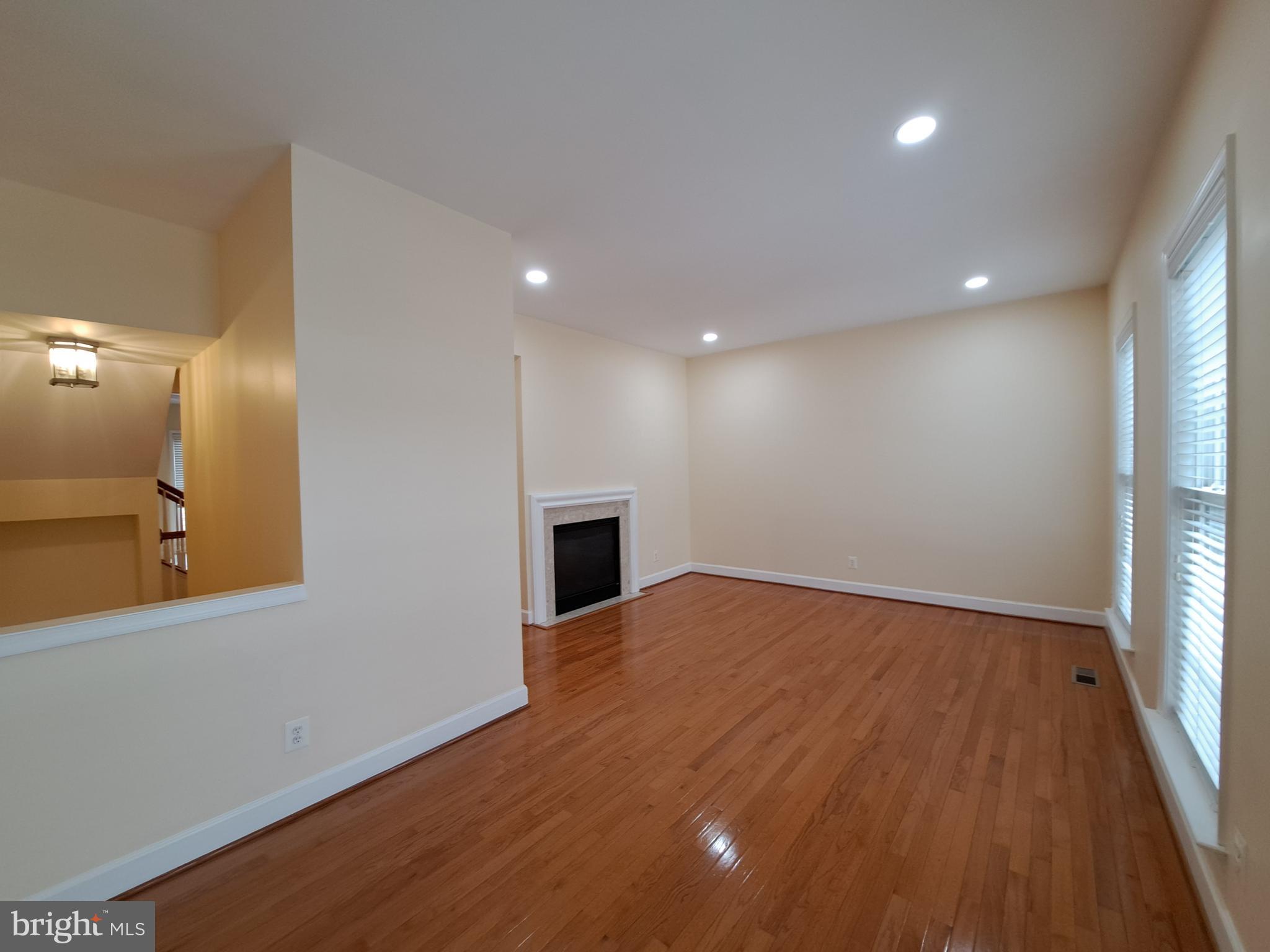 2481 WALNUT ROCKER LANE