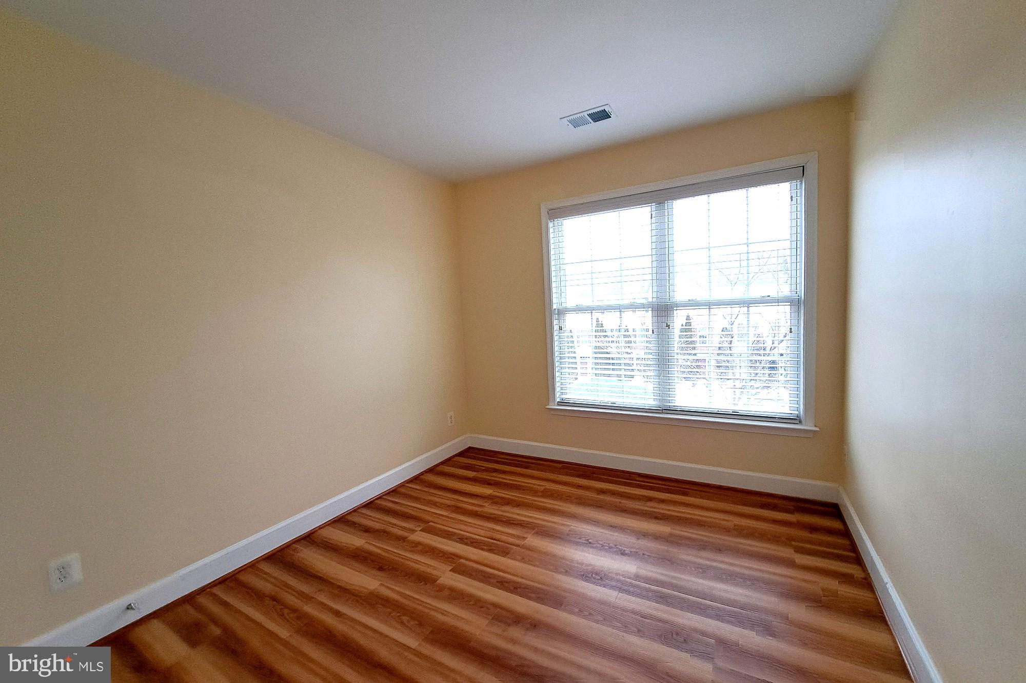 2481 WALNUT ROCKER LANE