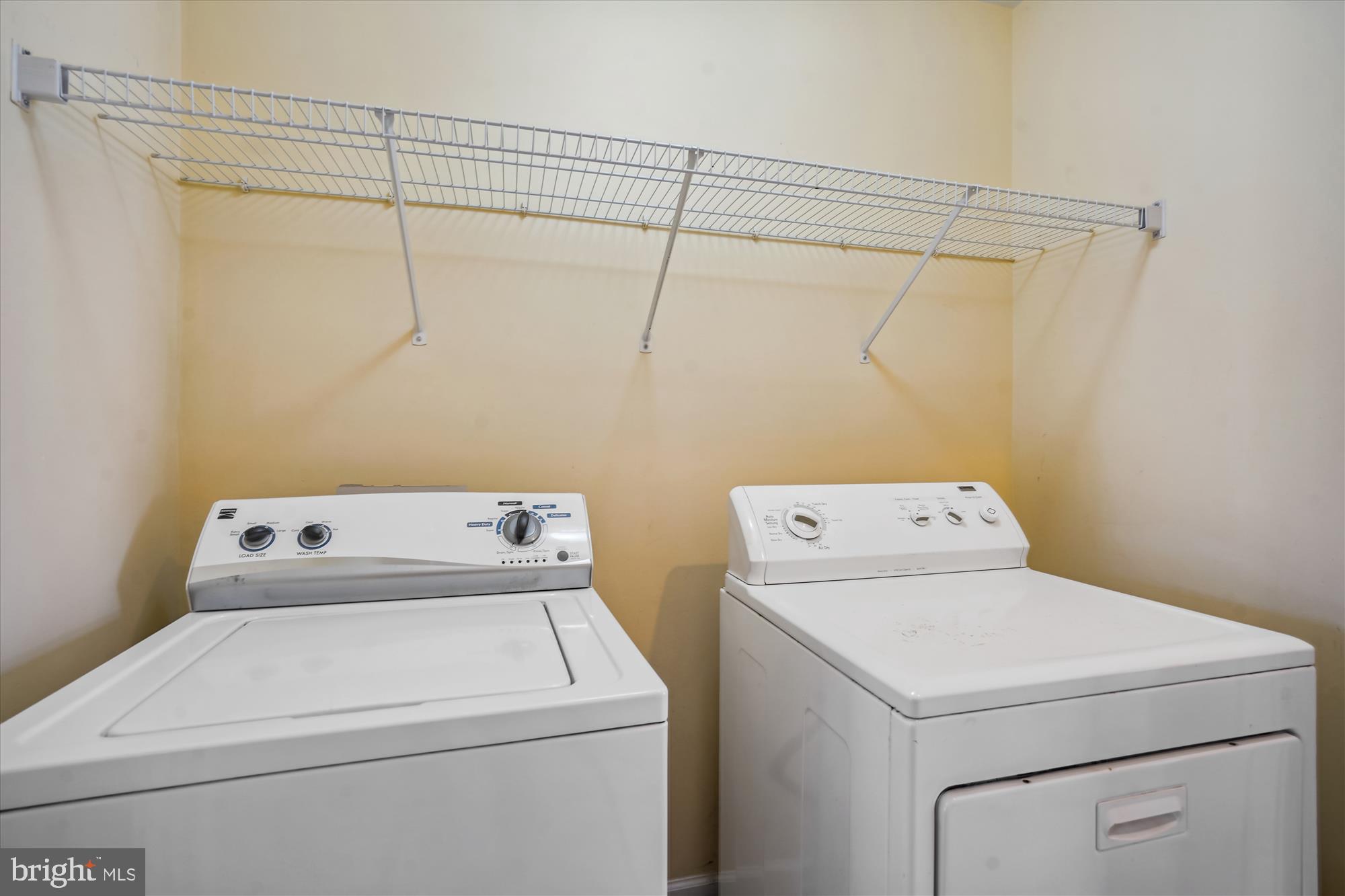 2481 WALNUT ROCKER LANE