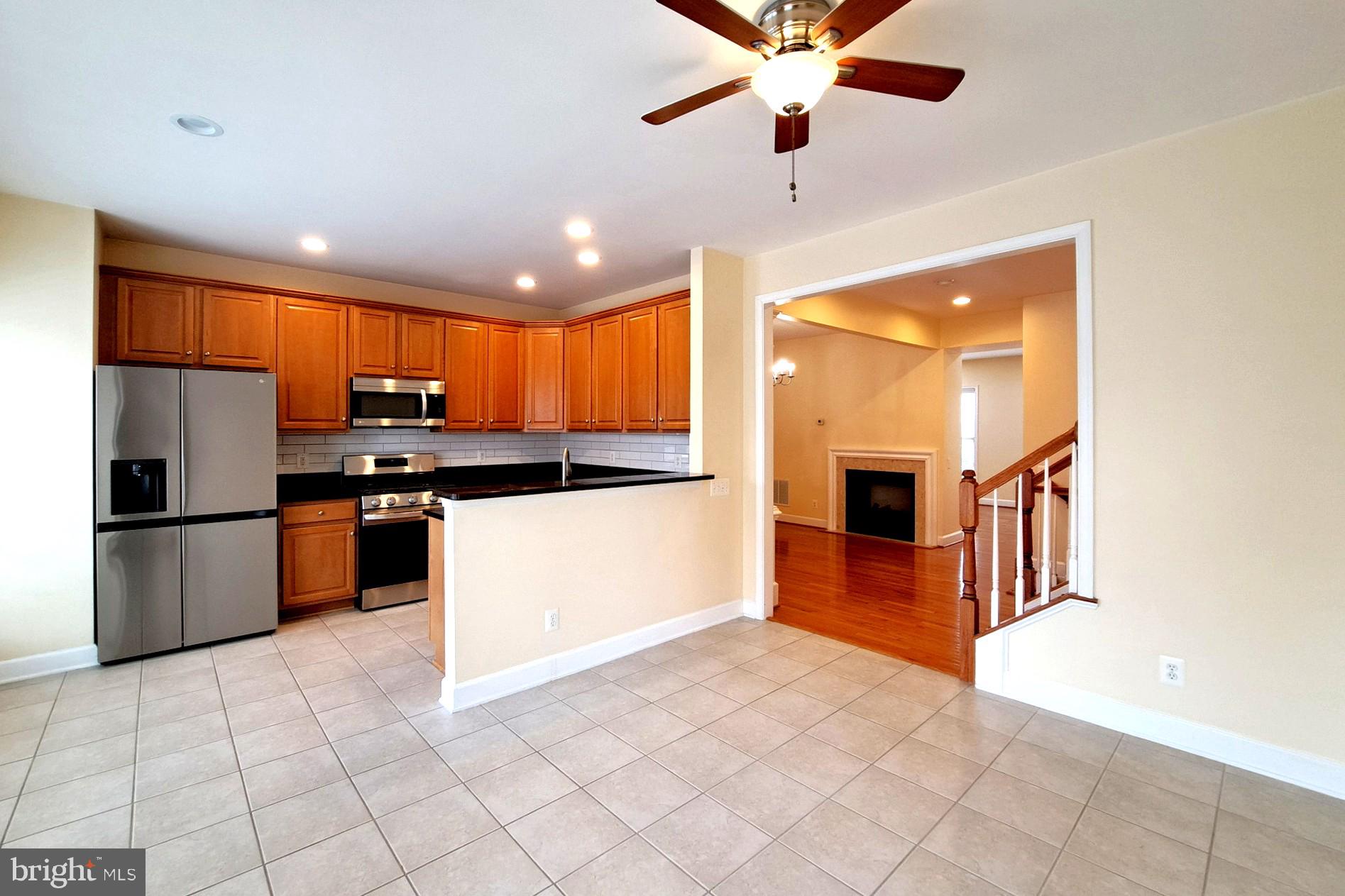 2481 WALNUT ROCKER LANE