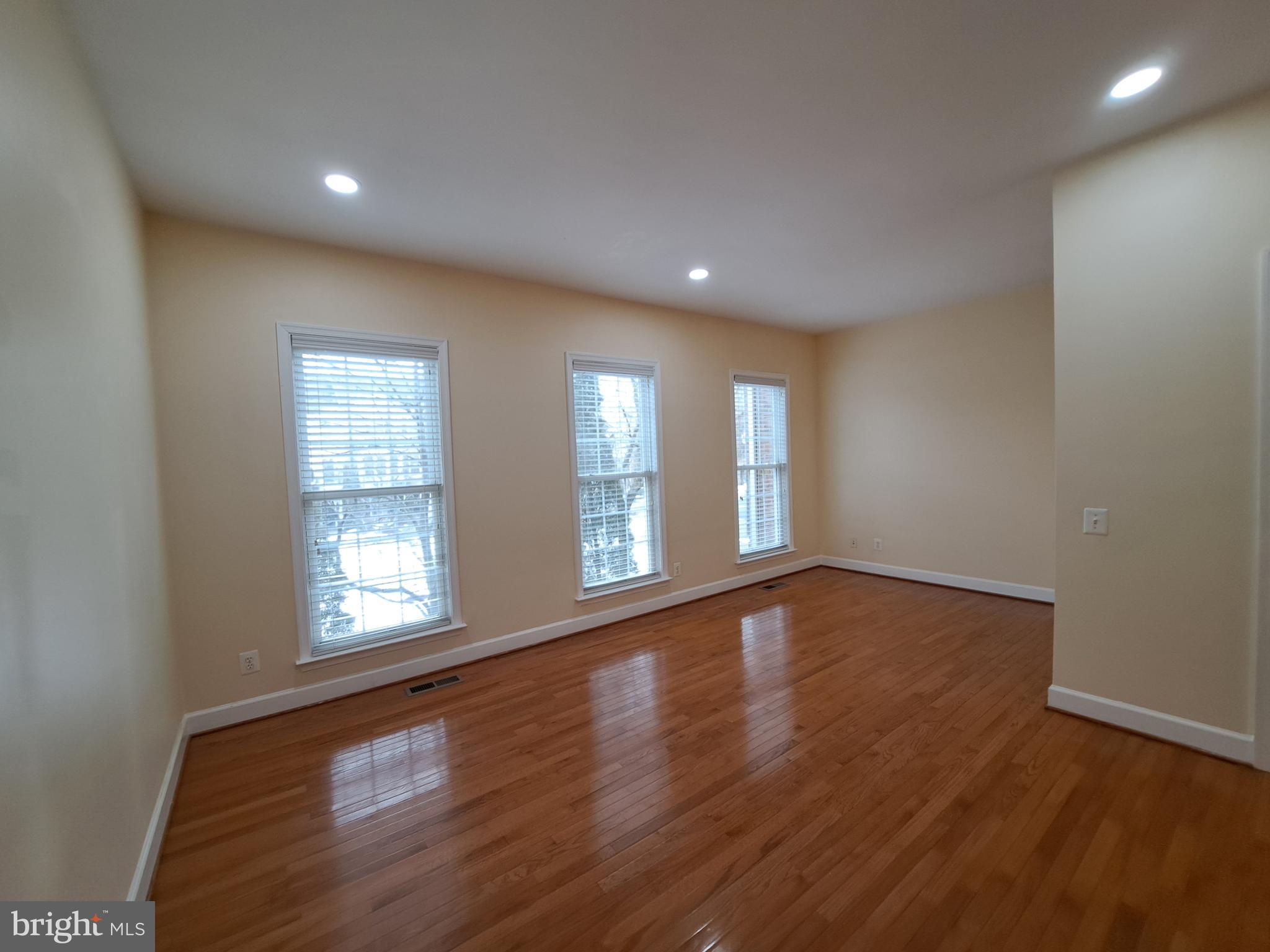 2481 WALNUT ROCKER LANE