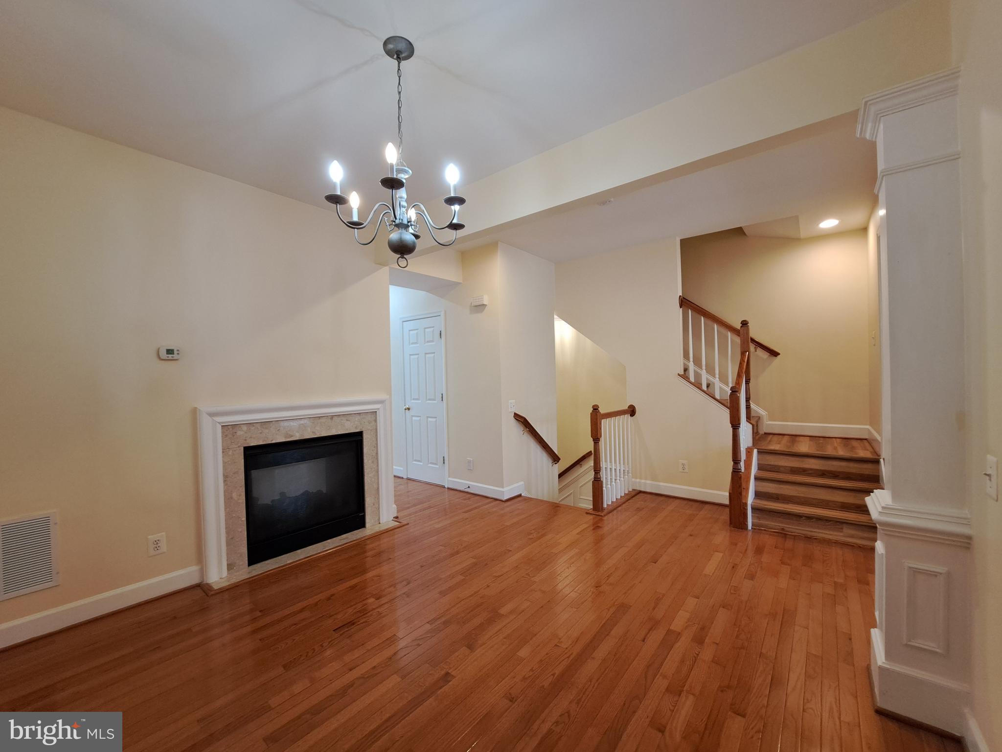 2481 WALNUT ROCKER LANE