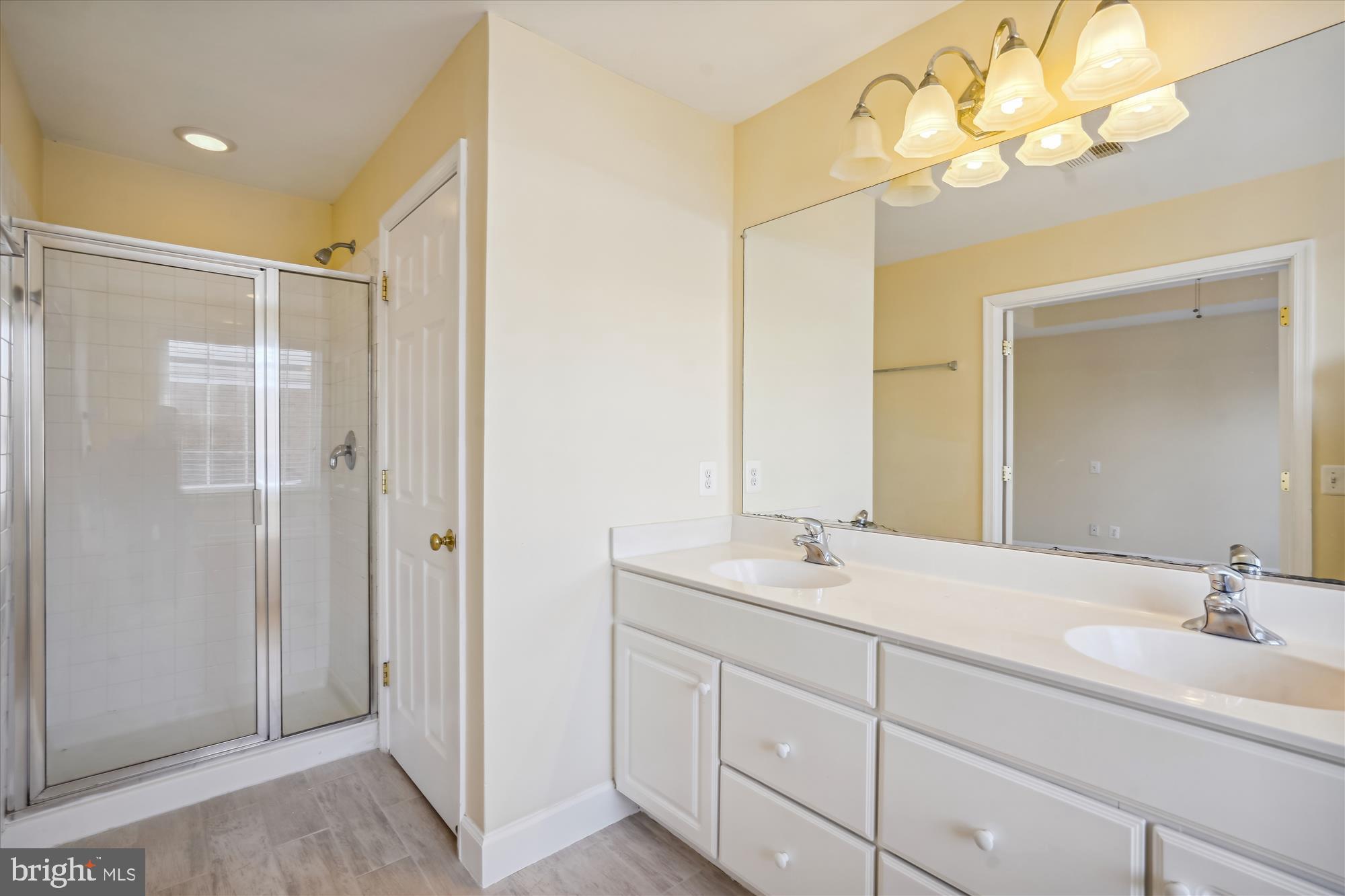 2481 WALNUT ROCKER LANE