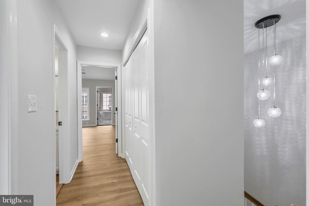 4565 GOSSAMER WAY