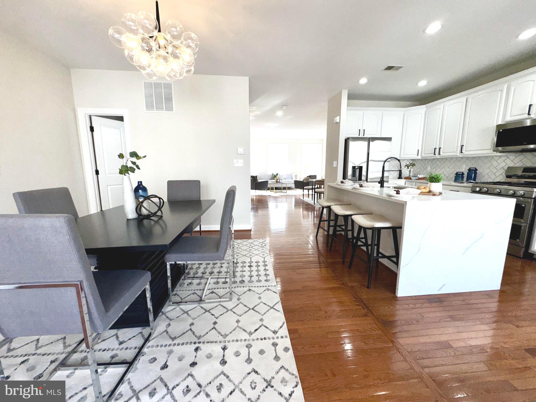 4565 GOSSAMER WAY