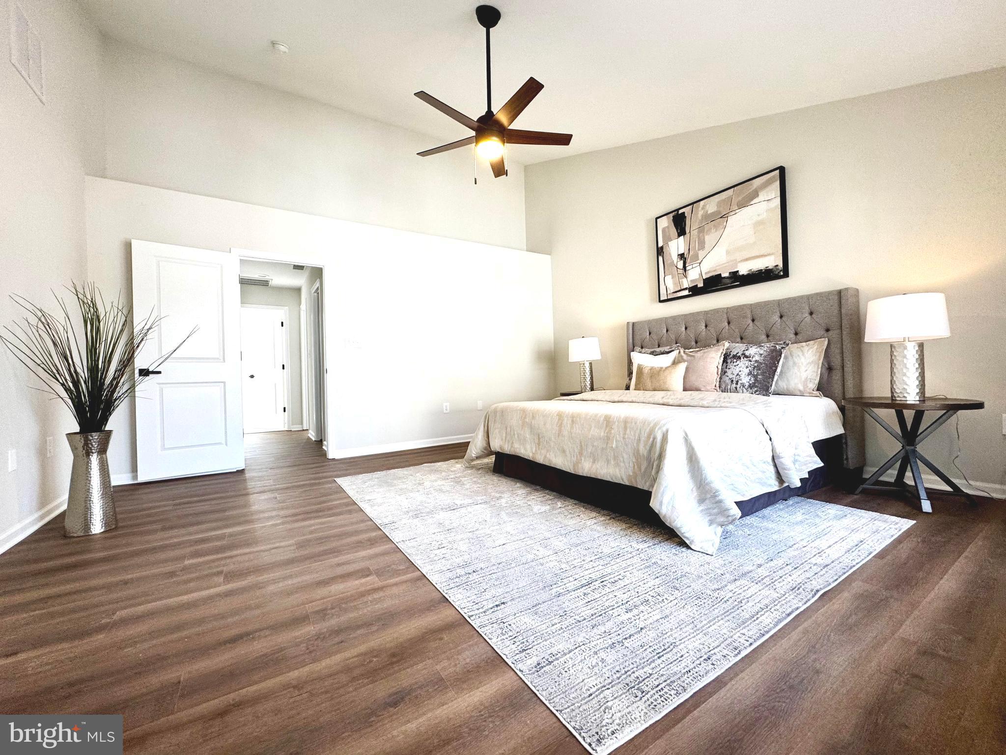 4565 GOSSAMER WAY