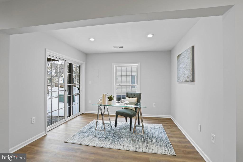 4565 GOSSAMER WAY