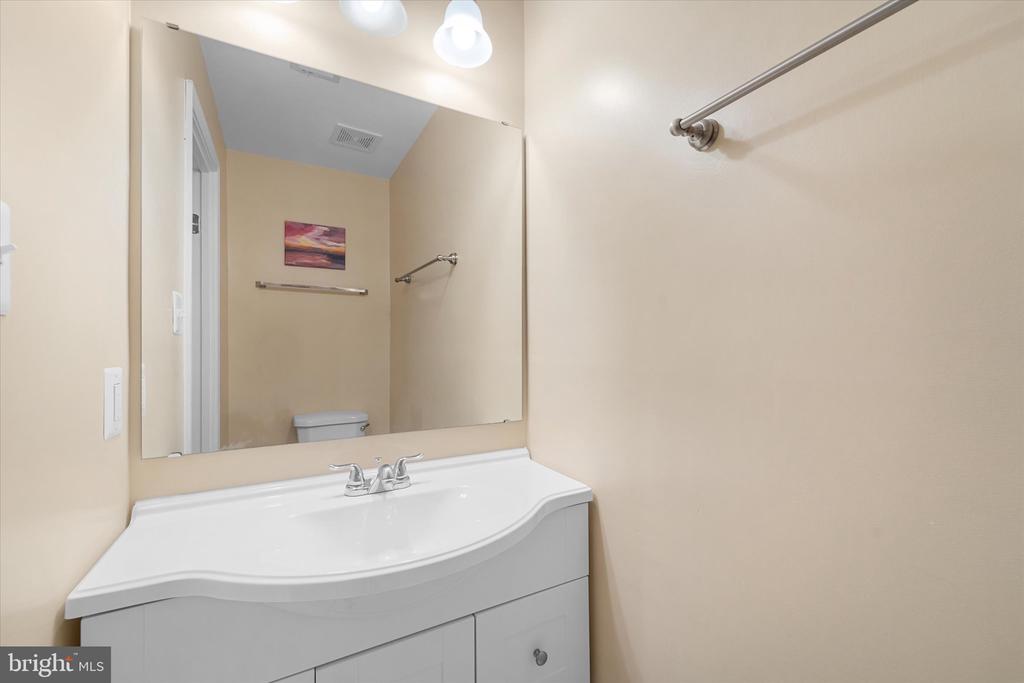 13961 WATER POND COURT