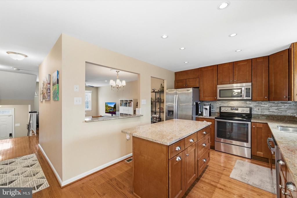 13961 WATER POND COURT