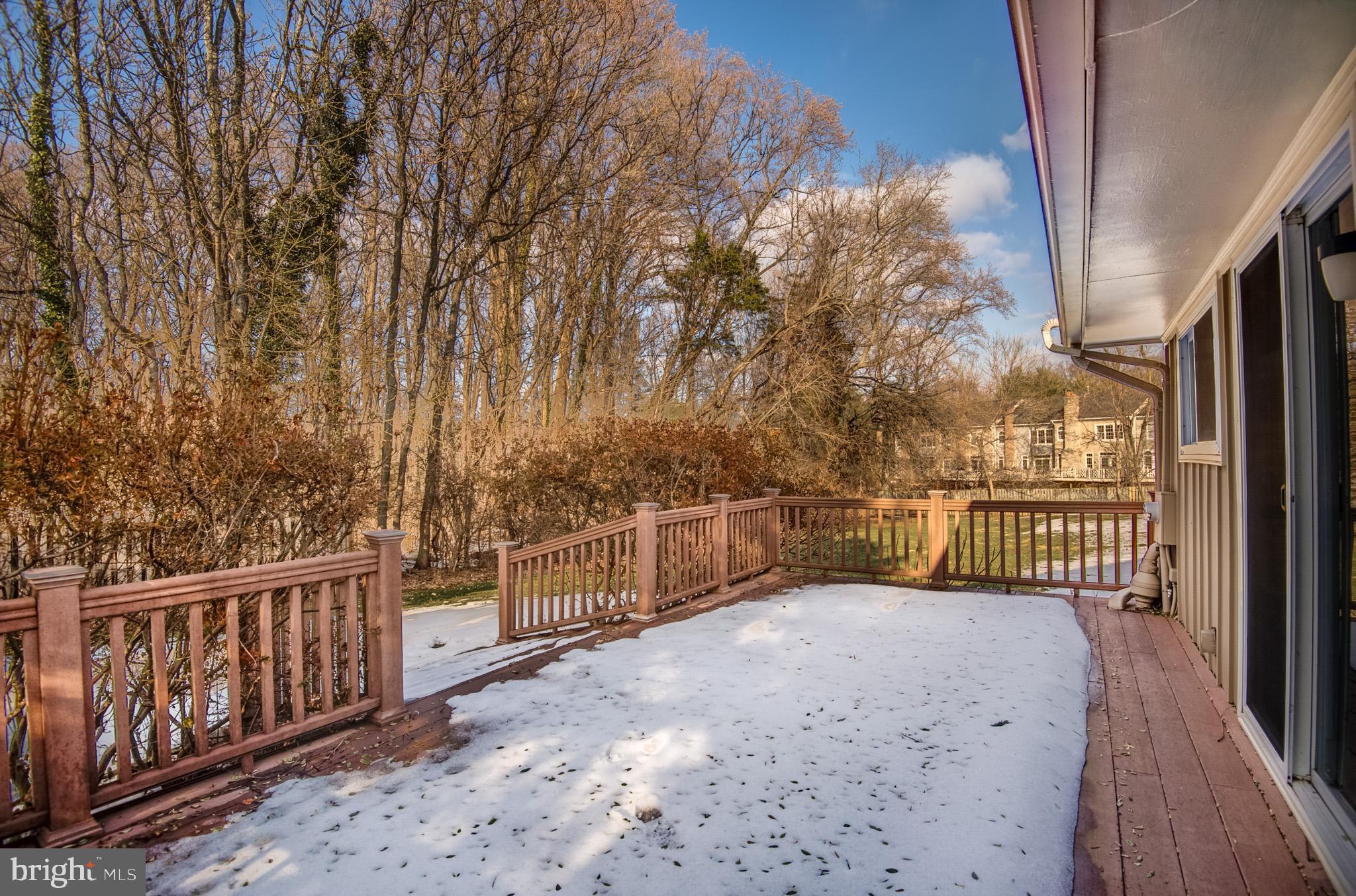 2800 OAKTON MANOR COURT