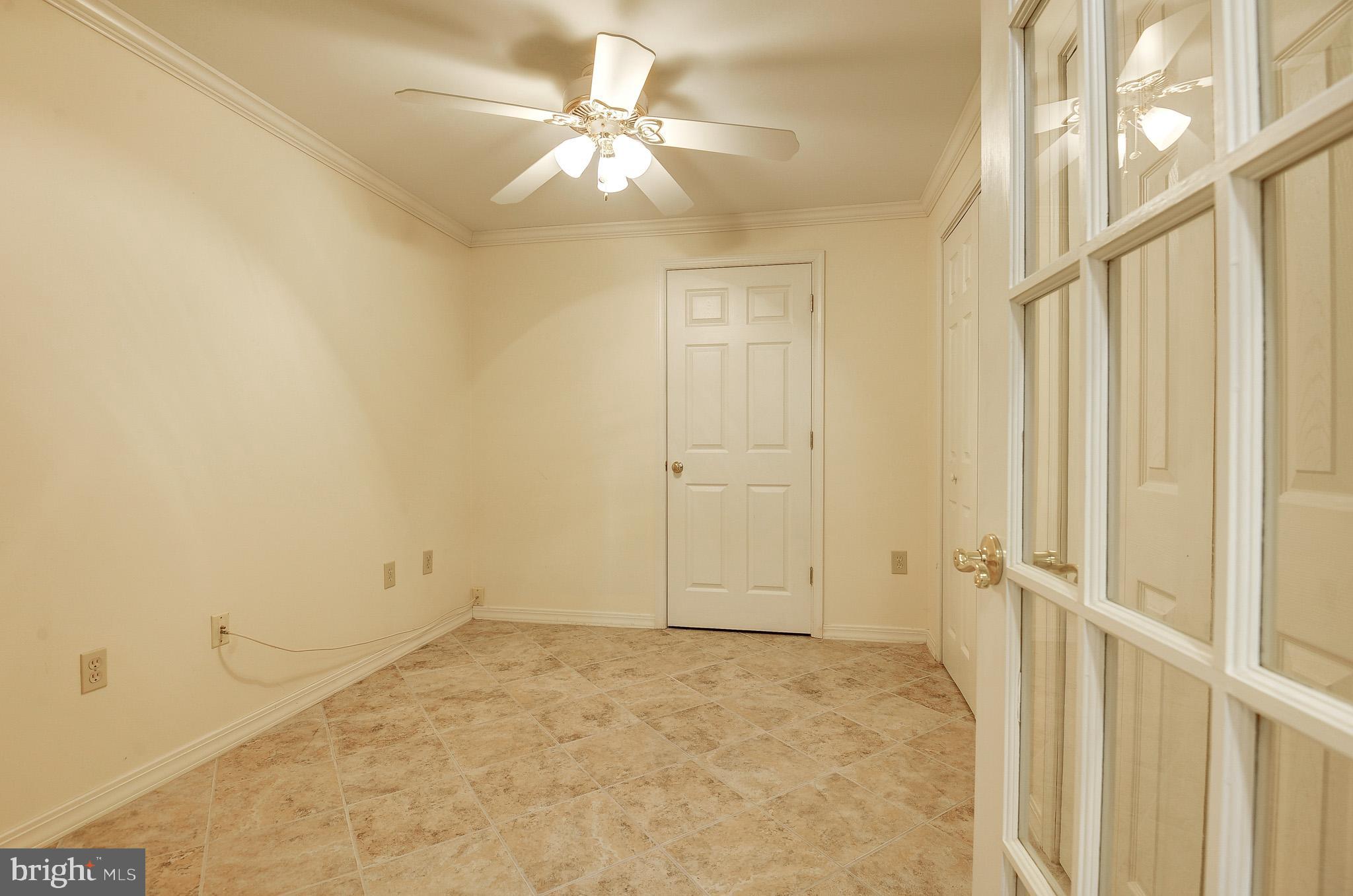 2800 OAKTON MANOR COURT