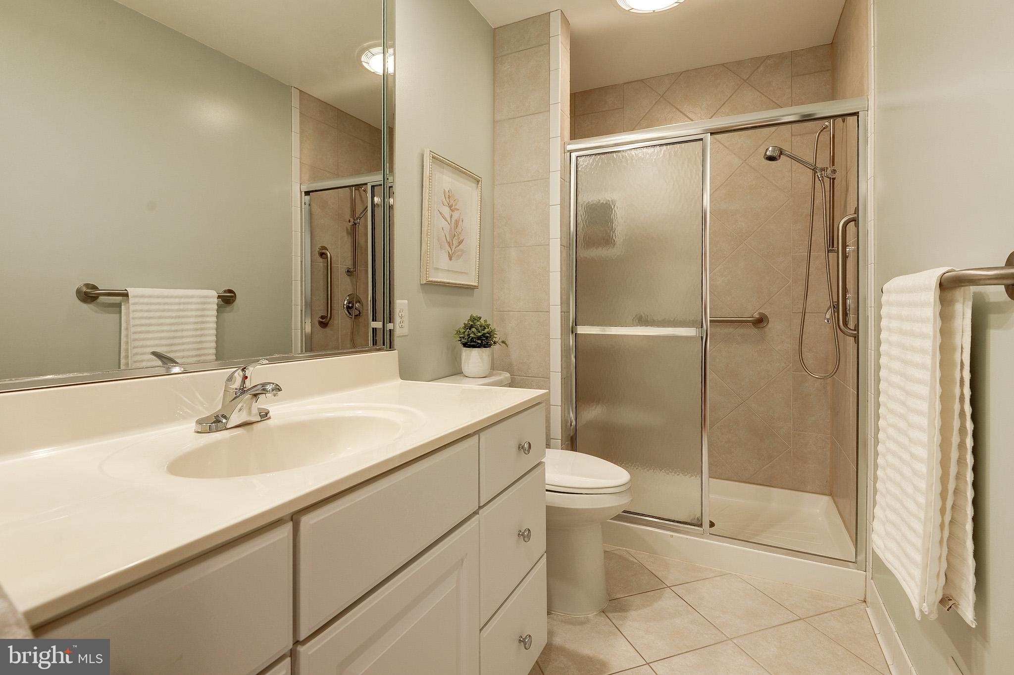 2800 OAKTON MANOR COURT