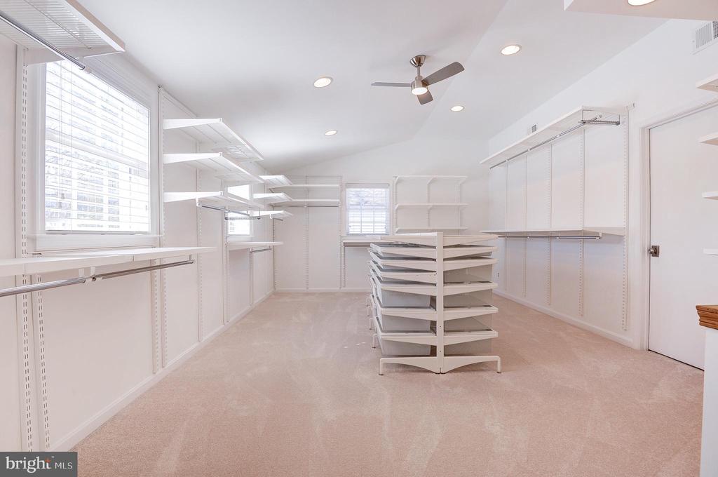 8017 ILIFF DRIVE