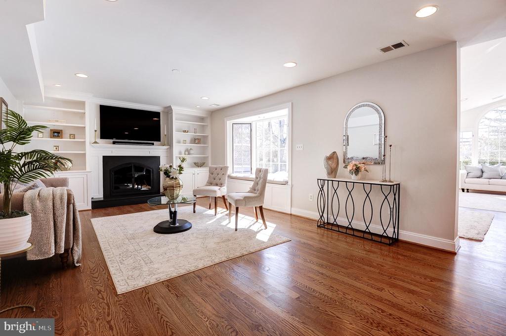 8017 ILIFF DRIVE