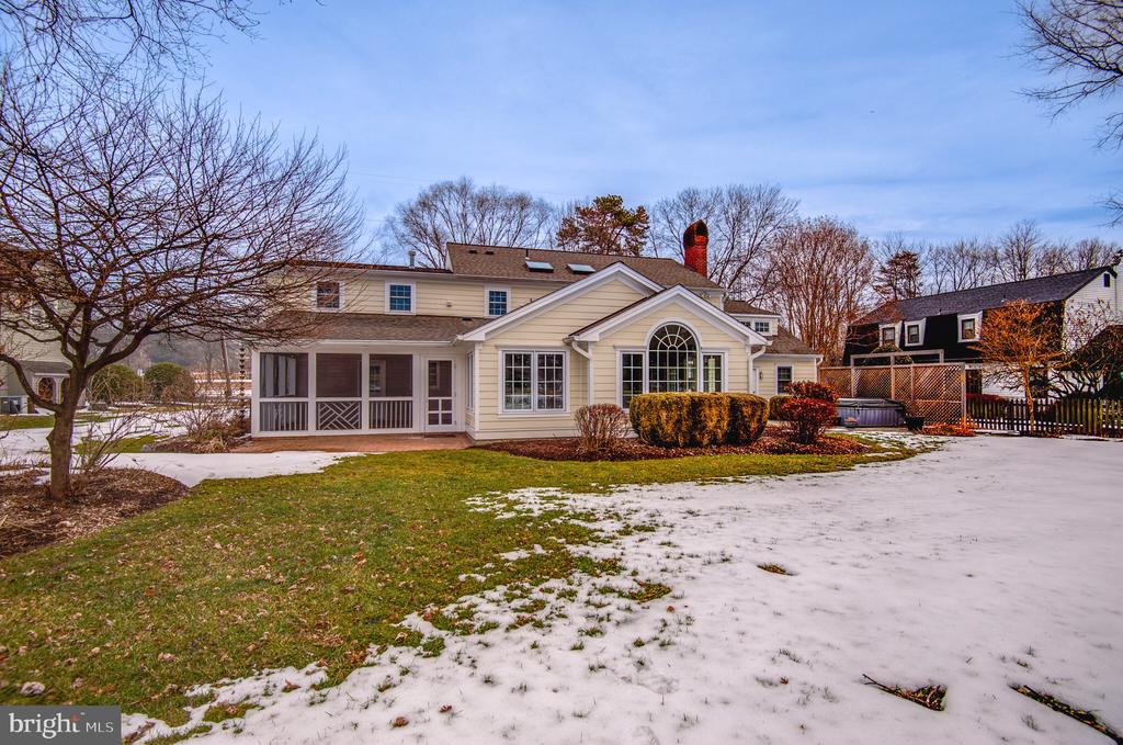 8017 ILIFF DRIVE