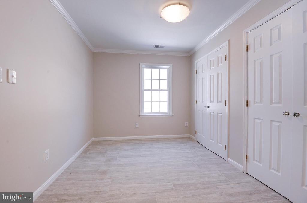 8017 ILIFF DRIVE