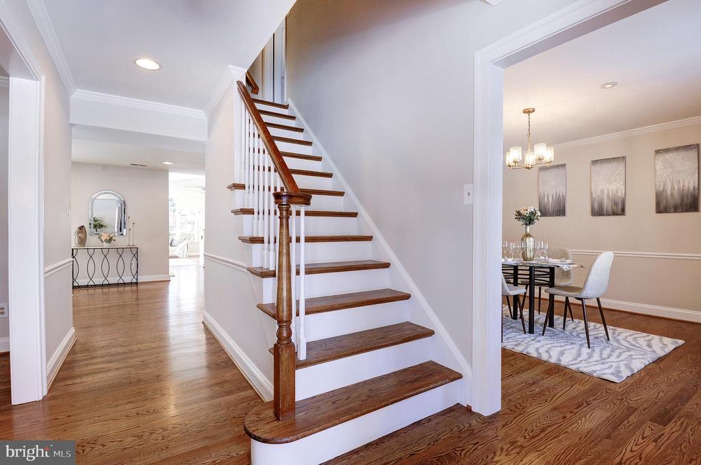 8017 ILIFF DRIVE