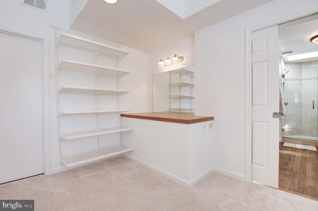 8017 ILIFF DRIVE