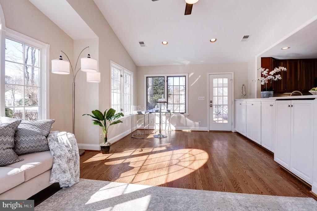 8017 ILIFF DRIVE