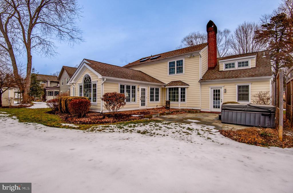 8017 ILIFF DRIVE