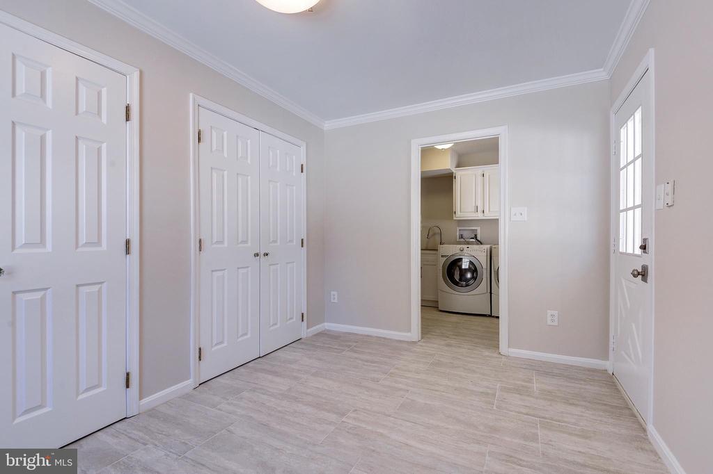 8017 ILIFF DRIVE