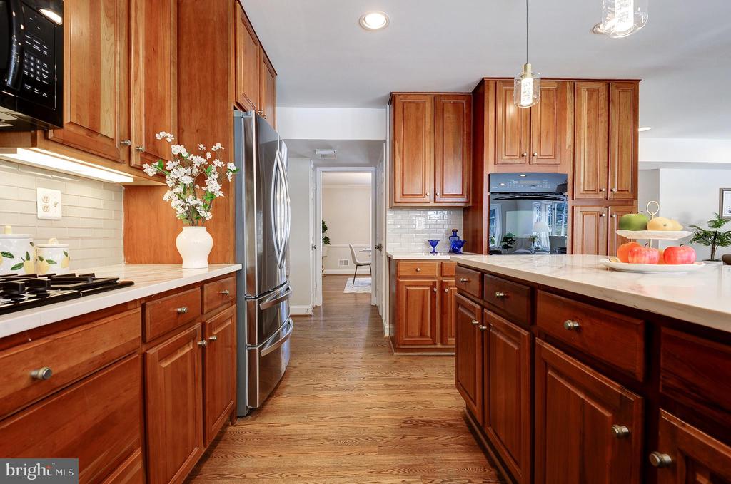 8017 ILIFF DRIVE