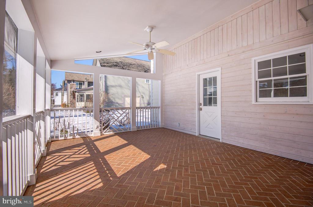 8017 ILIFF DRIVE