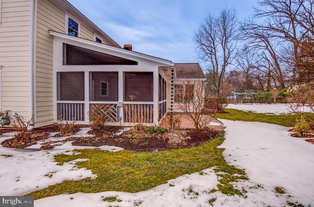 8017 ILIFF DRIVE