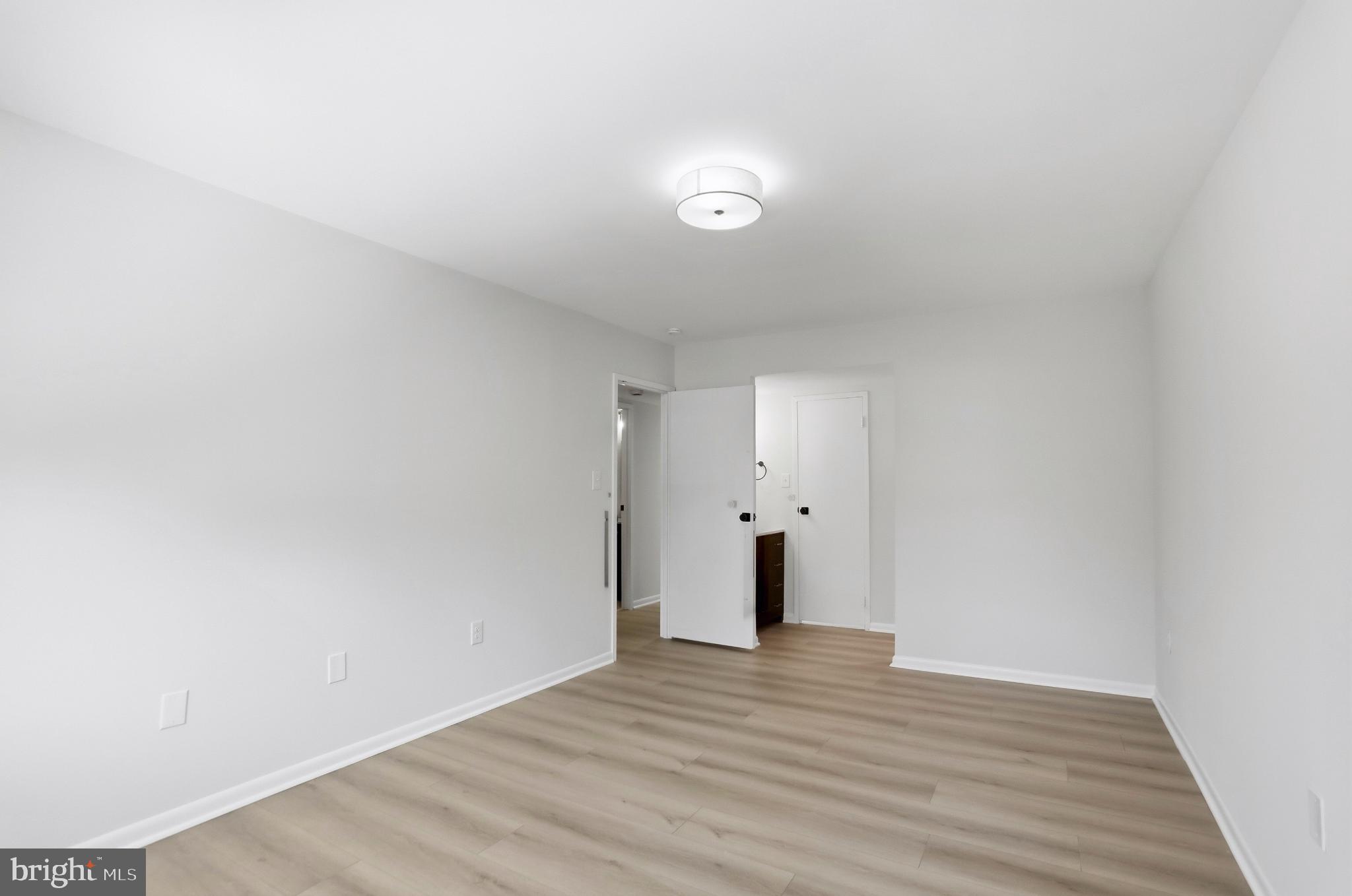 11731 LEDURA COURT 201