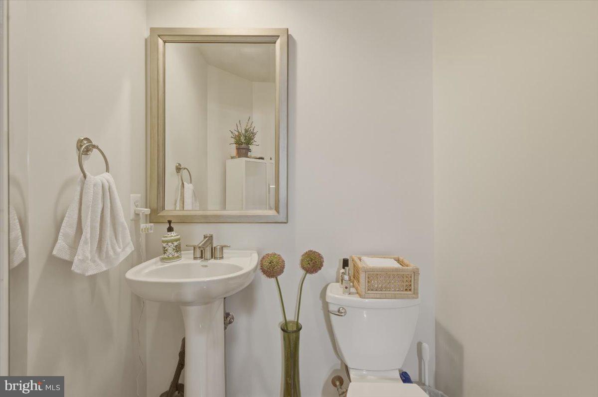 12183 WAVELAND STREET