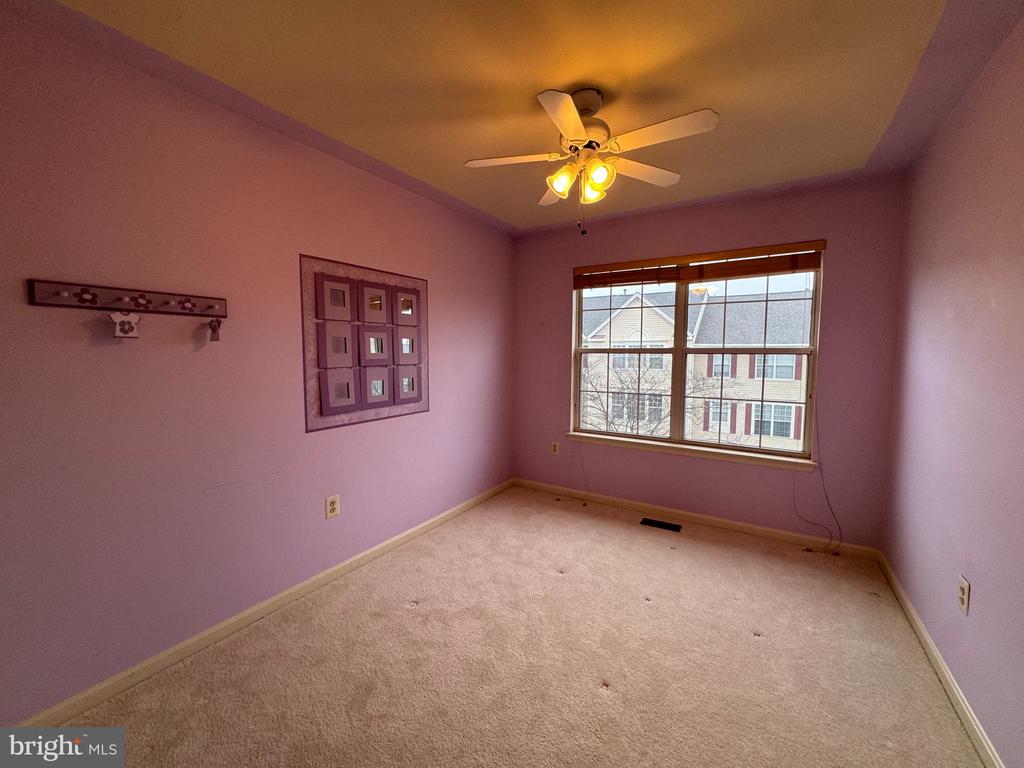 2506 CLOVER FIELD CIRCLE