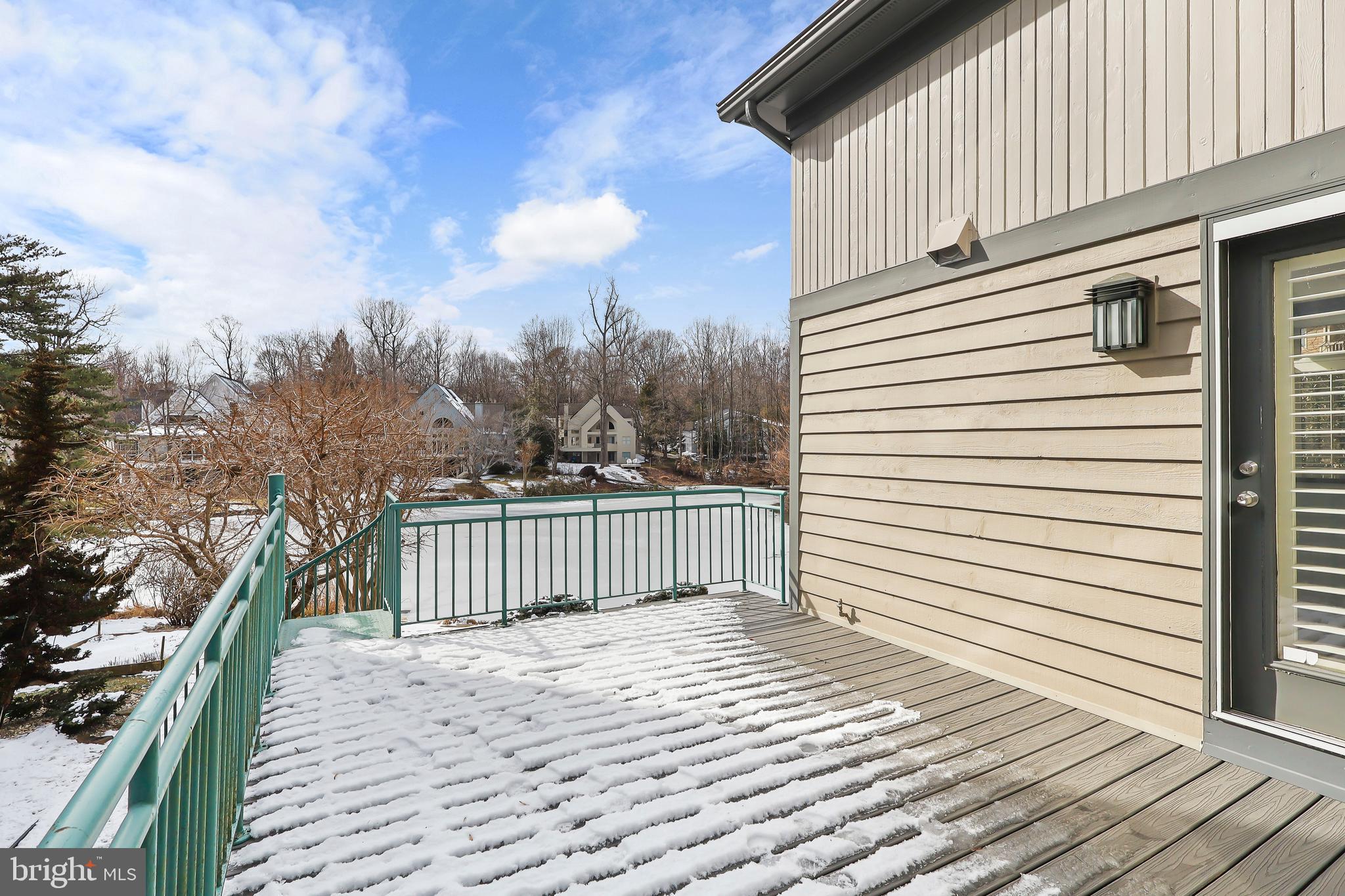 1460 WATERFRONT ROAD