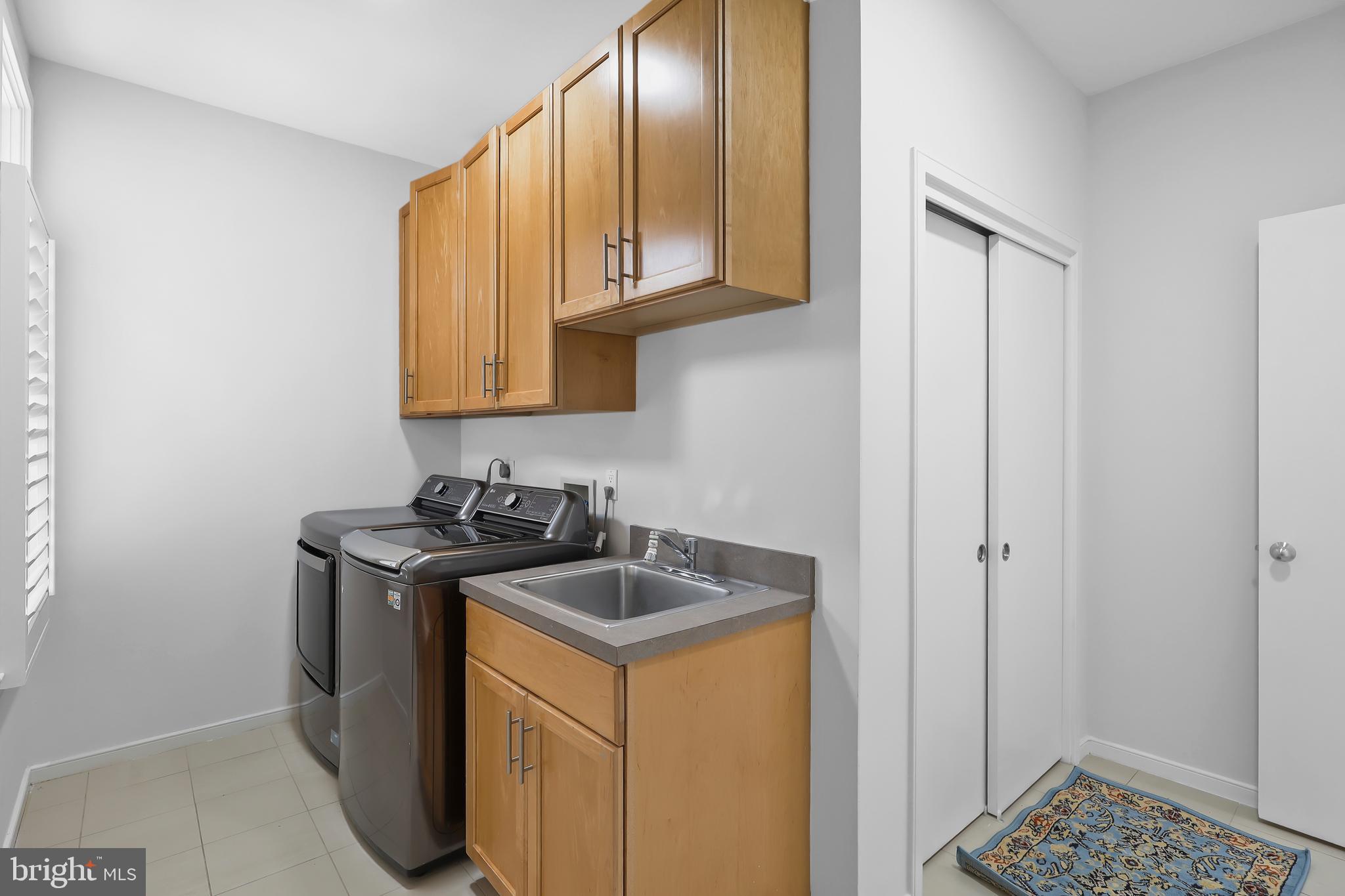 1460 WATERFRONT ROAD