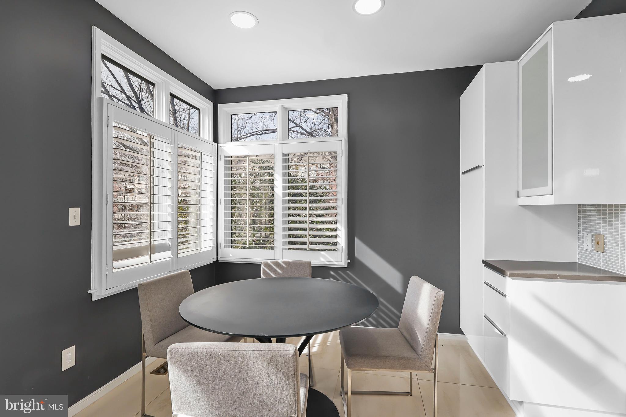 1460 WATERFRONT ROAD