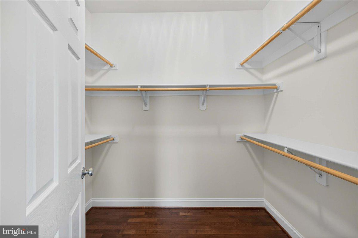 2081 HUTCHISON GROVE COURT