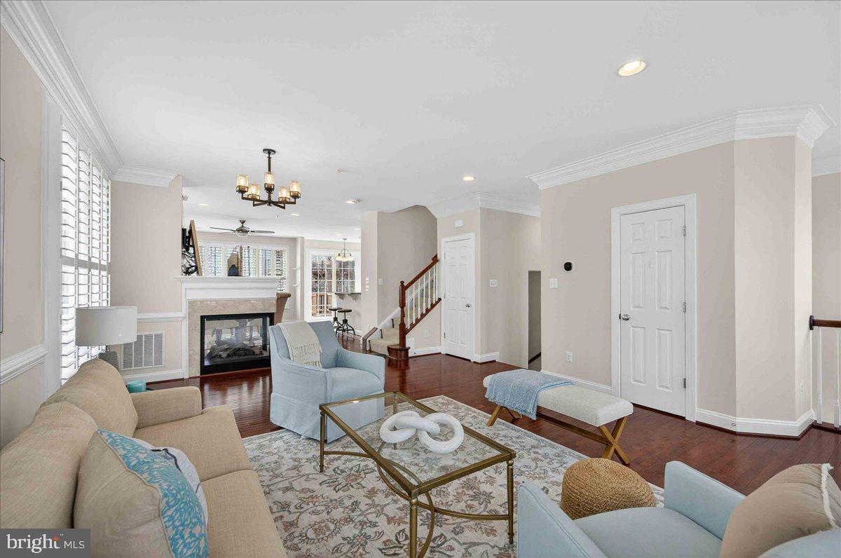 2081 HUTCHISON GROVE COURT