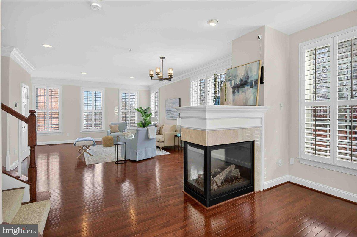 2081 HUTCHISON GROVE COURT