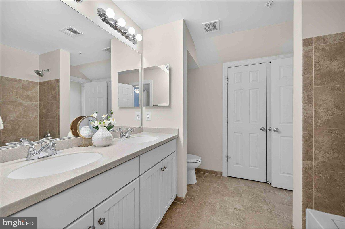 2081 HUTCHISON GROVE COURT