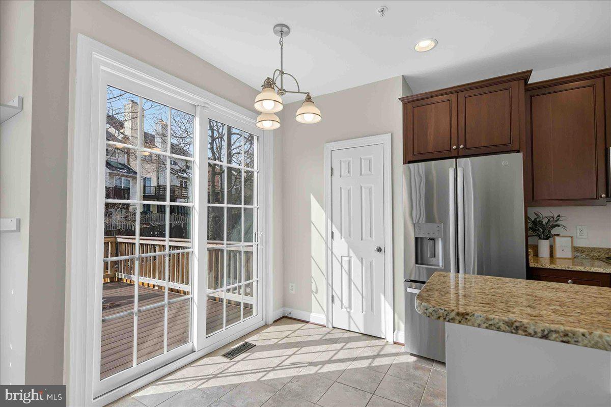 2081 HUTCHISON GROVE COURT