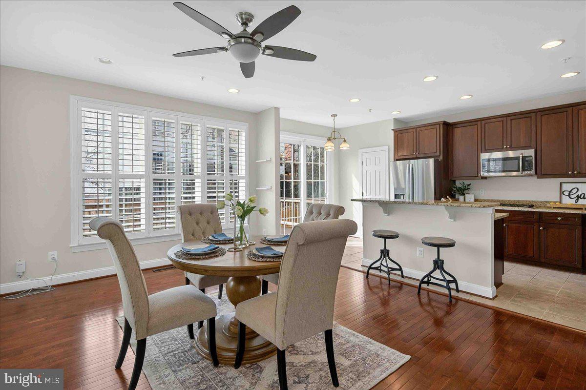 2081 HUTCHISON GROVE COURT