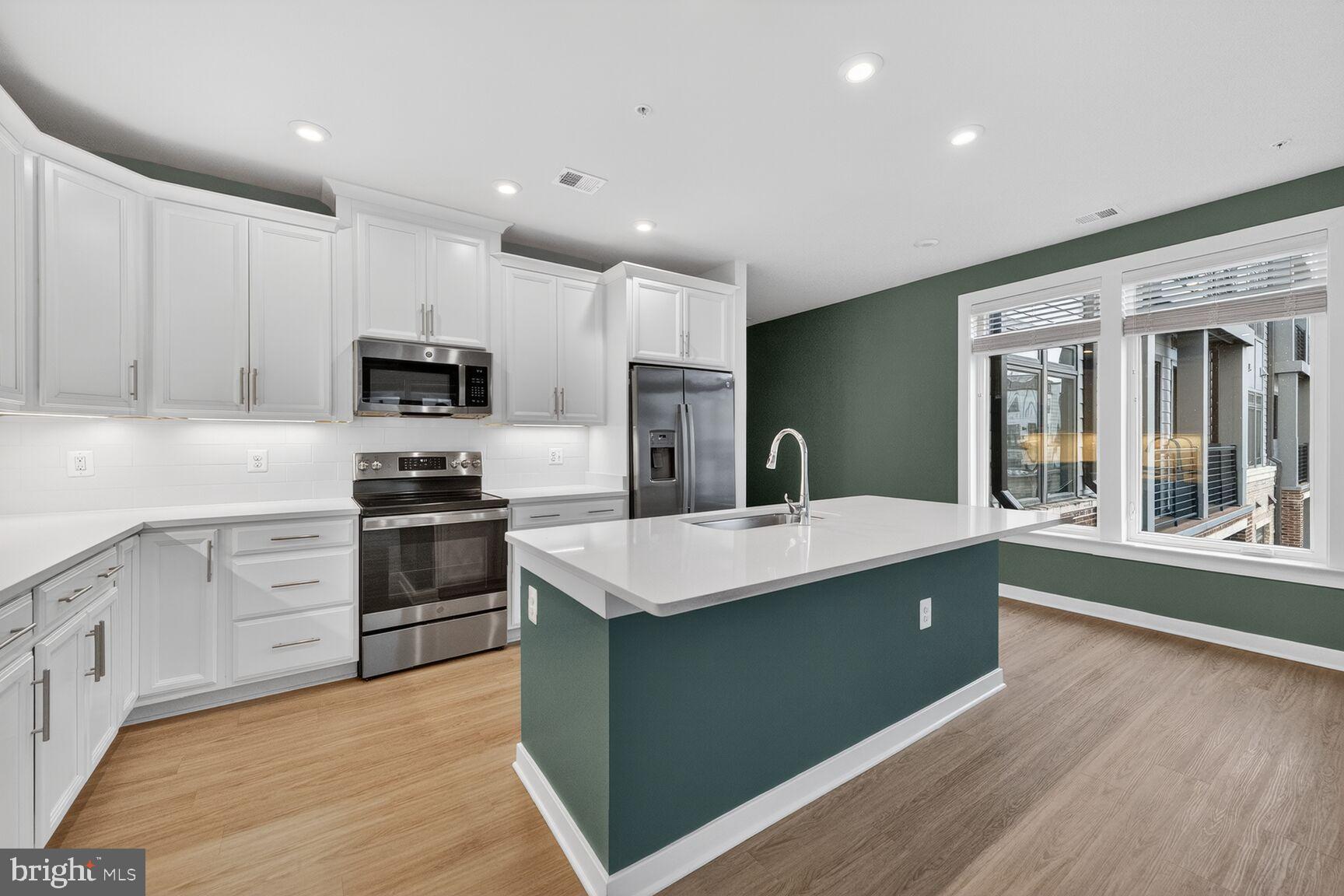 1669 BANDIT LOOP 301A