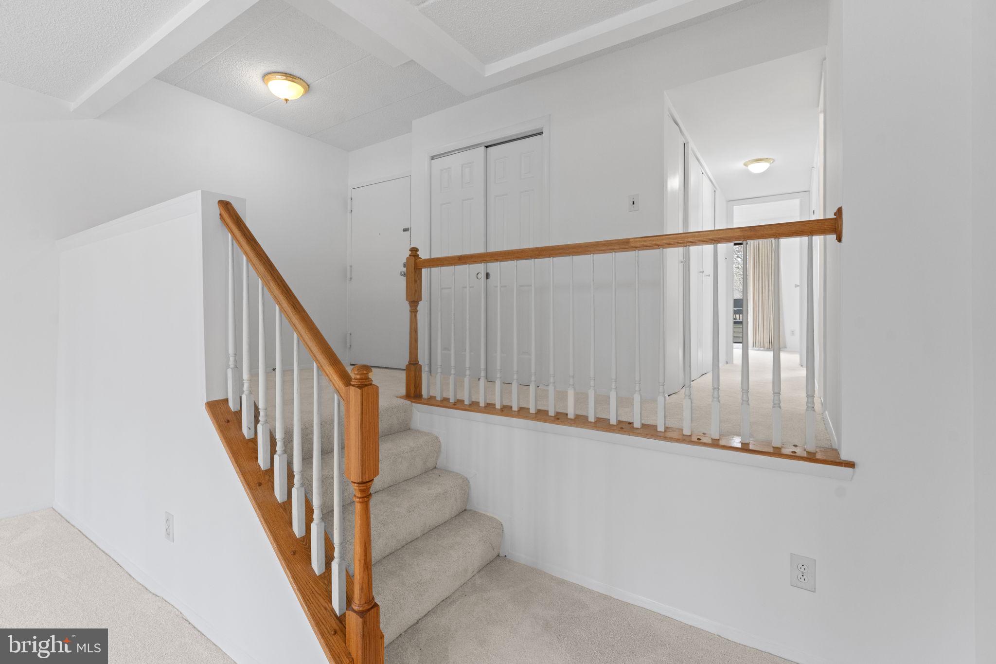 2112 GREEN WATCH WAY 200